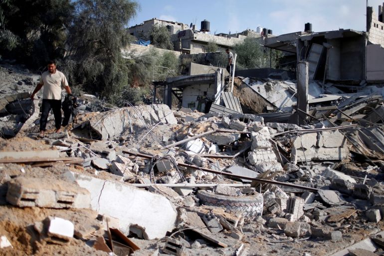 Israeli army bombarded dozens of sites in Gaza