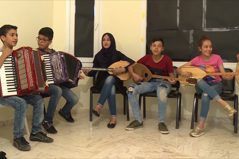 今天上午 - 一项向难民儿童传授音乐和歌唱的倡议