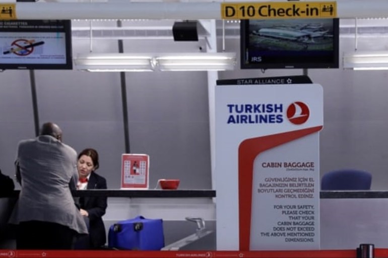 纽约： 肯尼迪机场里土耳其航空的标志