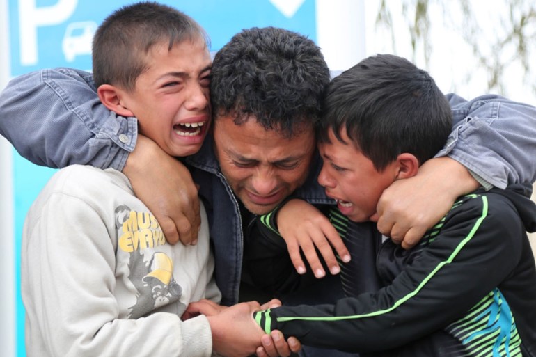 受害少年穆萨布·塔米米的亲属在约旦河西岸拉马拉医院恸哭 [阿纳多卢通讯社/ Issam Rimawi]