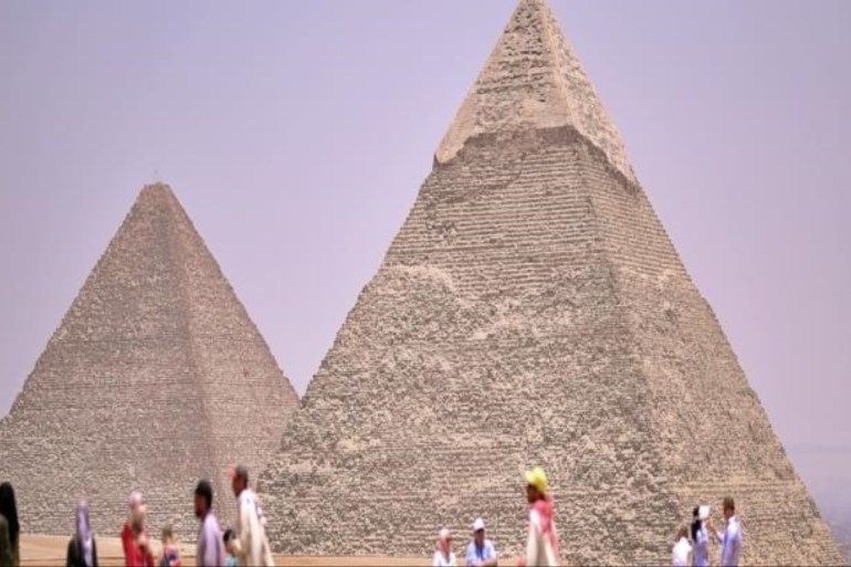 世界七大奇迹之一的埃及金字塔 [社交网站]
