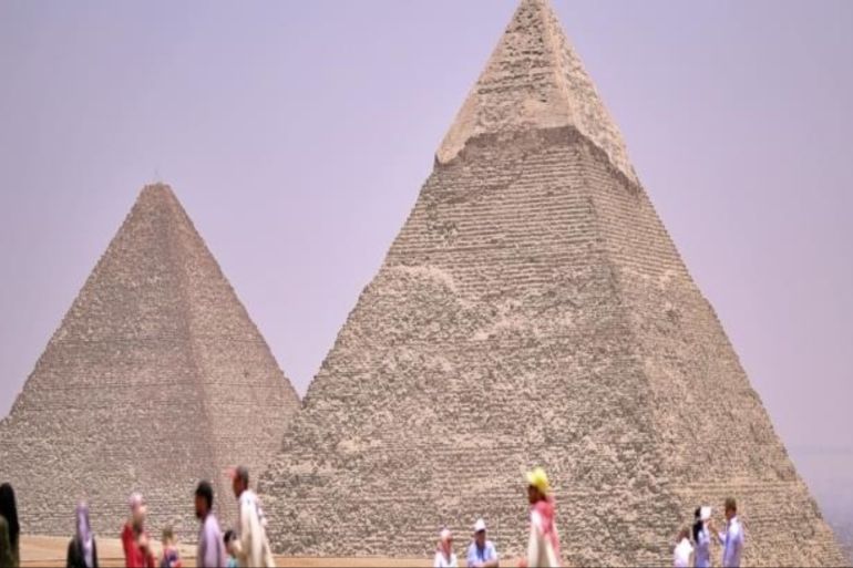 世界七大奇迹之一的埃及金字塔 [社交网站]