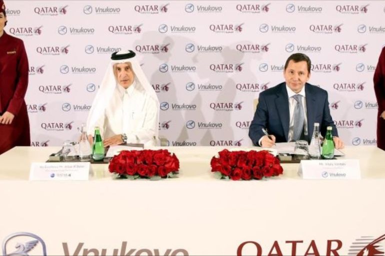 贝克尔（左）强调，新的收购协议是卡塔尔航空扩张战略的一部分 [卡航官网]