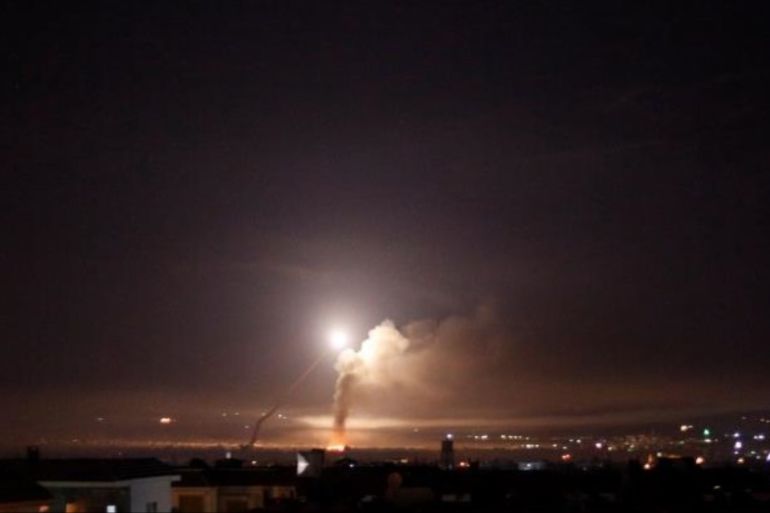 以色列在叙利亚下“导弹雨” 伊朗大炮打破沉默