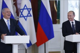 epa05350482 Israeli Prime Minister Benjamin Netanyahu (L) and Russian President Vladimir Putin (R) attend a joint news conference following their talks in the Kremlin in Moscow, Russia, 07 June 2016. Benjamin Netanyahu is on an official visit in Russia on the occasion of the 25th anniversary of the establishment of diplomatic relations. EPA/MAXIM SHIPENKOV / POOL