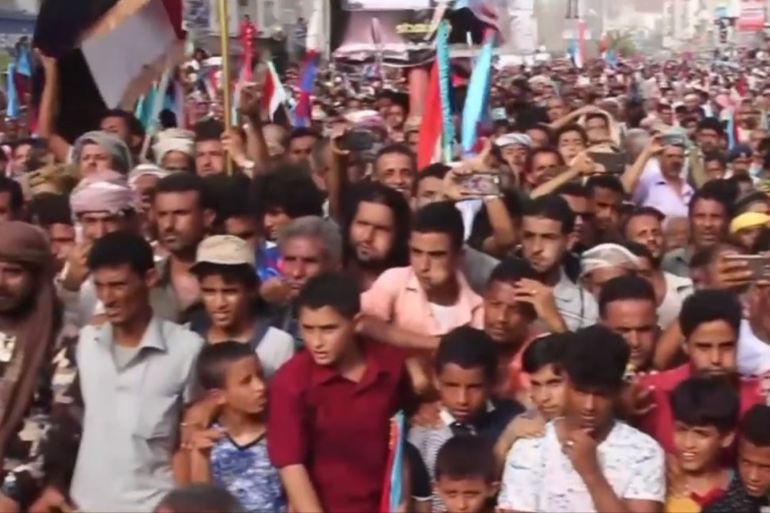 Hadi government warns of 'popular uprising'