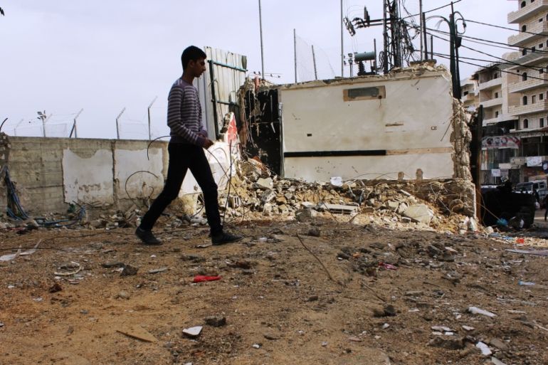 الاحتلال هدم 16 محلا تجاريا للفلسطينيين خلال أسبوع وسمح بمزيد من البناء الاستيطاني (الجزيرة)