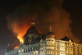 Smoke rises from the Taj Hotel in Mumbai November 27, 2008 after gunmen launched a series of attacks in India's financial capital Mumbai