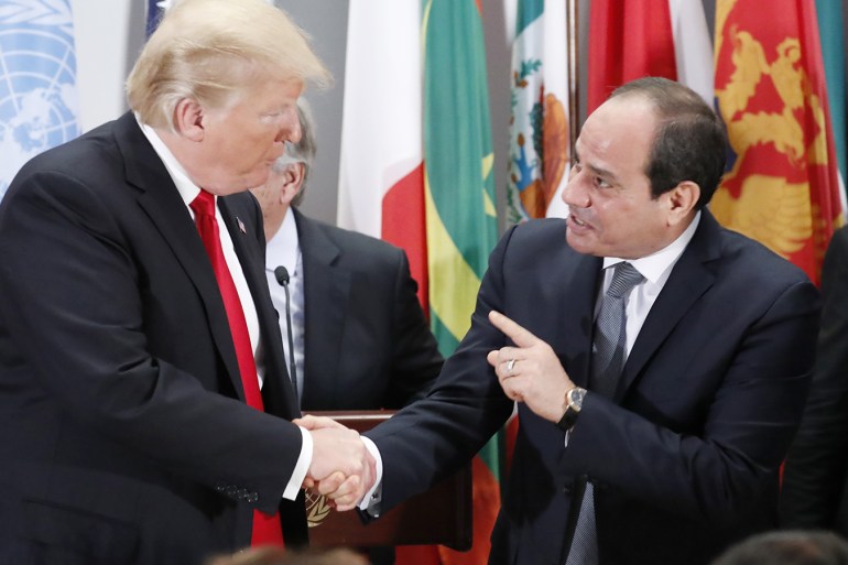 epa07046499 US President Donald Trump (L) shakes hands with Egyptian President Abdel Fattah al-Sisi at the delegate luncheon on the sidelines of the General Debate of the General Assembly of the United Nations at United Nations Headquarters in New York, New York, USA, 25 September 2018. The General Debate of the 73rd session begins on 25 September 2018. EPA-EFE/JASON SZENES