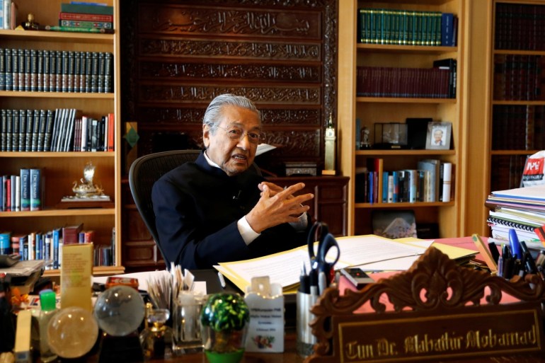 Former Malaysian prime minister Mahathir Mohamad speaks during an interview with Reuters in Putrajaya, Malaysia, March 30, 2017. Picture taken March 30, 2017. REUTERS/Lai Seng Sin