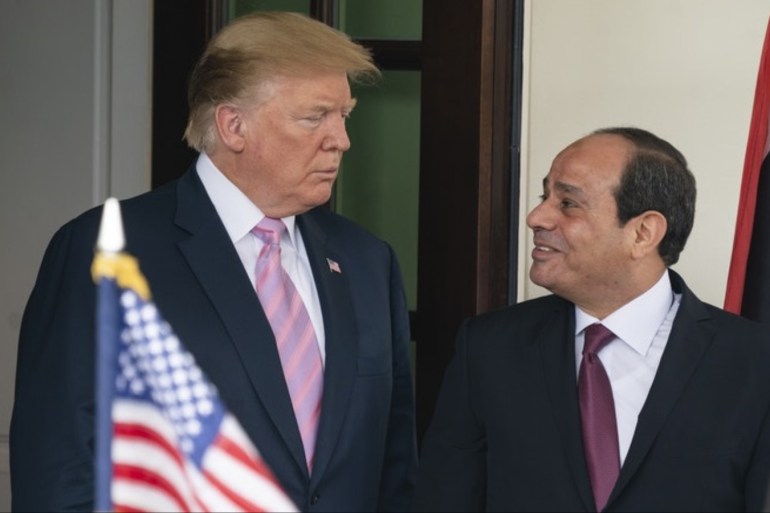 epa07494351 US President Donald J. Trump (L) welcomes Egyptian President Abdel Fattah Al-Sisi (R) to the White House for a bilateral meeting in Washington, DC, USA, 09 April 2019. On 08 April a bipartisan group of Senators sent a letter to Secretary of State Mike Pompeo calling attention to 'the erosion of political and human rights' in Egypt. EPA-EFE/JIM LO SCALZO