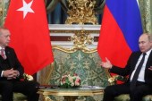 2019年4月8日，莫斯科会晤期间，俄罗斯总统普京与土耳其总统埃尔多安谈话。[路透/ Maxim Shipenkov]
