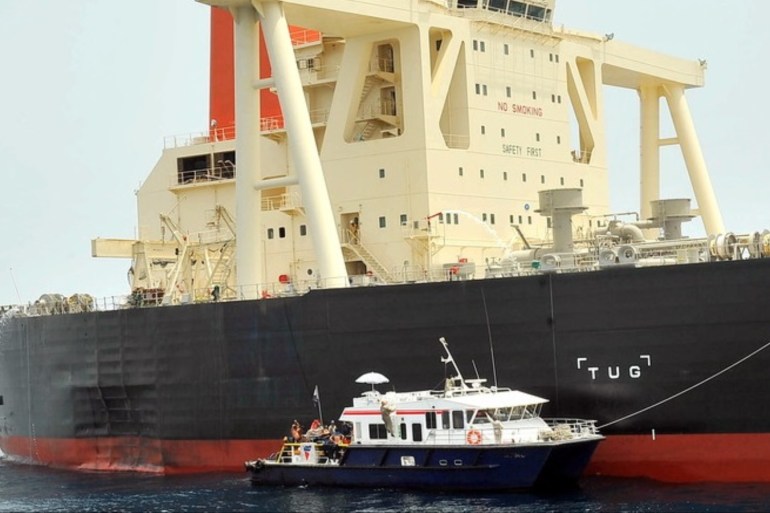 epa02265368 A handout picture released by Emirates News Agency (WAM) shows the M. Star oil tanker near Fujeira port, United Arab Emirates on 29 July 2010. The tanker has reached the parking lot of vessels near Fujairah Port, after suffering an external damage (L), according to an official source, who ruled out the tanker had been attacked. Authorities are conducting investigations to establish real causes of the incident. The tanker was heading to Japan from port of Al