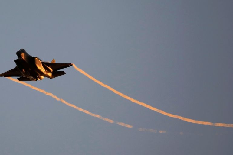 Israeli Air Force F-35 flies during an aerial demonstration at a graduation ceremony for Israeli air force pilots at the Hatzerim air base in southern Israe June 27, 2019. REUTERS/Amir Cohen
