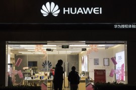 BEIJING, CHINA - JANUARY 29: Customers entering a Huawei Technologies Co. store on January 29, 2019 in Beijing, China. The U.S. Justice Department filed a host of criminal charges against Chinese telecoms giant Huawei and its chief financial officer, Meng Wanzhou, including bank fraud, violating sanctions on Iran, and stealing robotic technology. Huawei denied committing any of the violations and rejected criminal claims against Meng, the daughter of Huawei founder Ren
