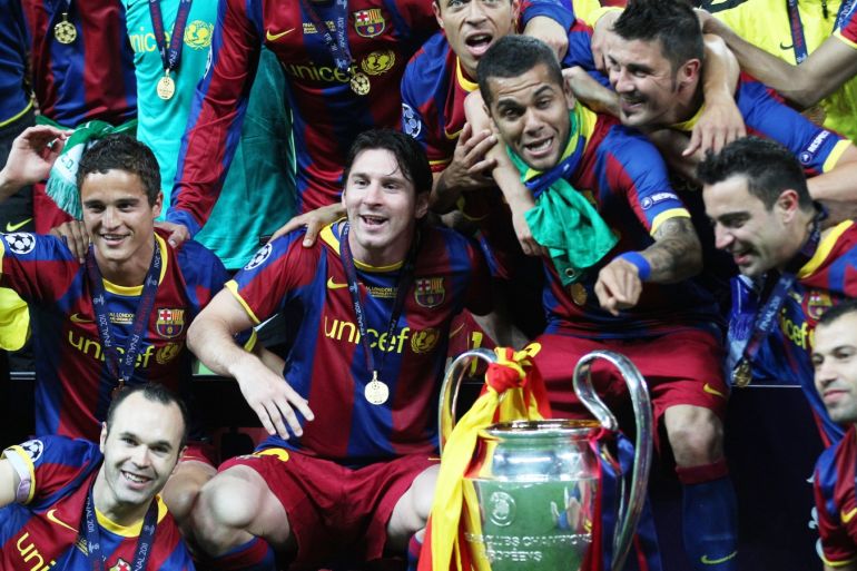 Football - Manchester United v FC Barcelona 2011 UEFA Champions League Final - Wembley Stadium, London, England - 10/11 - 28/5/11 Barcelona celebrates with trophy after winning the Champions League Mandatory Credit: Action Images / Carl Recine Livepic