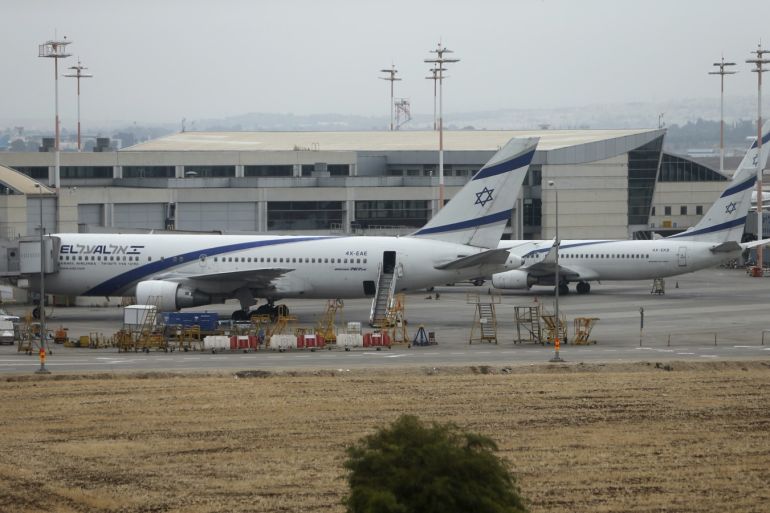 El Al planes are seen parked at Israel's Ben-Gurion International Airport near Tel Aviv, during a strike by airline workers, April 21, 2013. Workers at Israel's three main airlines went on strike on Sunday, stopping their outbound flights in protest at the government's plans to ratify an open skies deal with Europe they see as a threat to their jobs. REUTERS/Nir Elias (ISRAEL - Tags: POLITICS TRANSPORT BUSINESS EMPLOYMENT CIVIL UNREST)