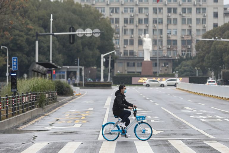 Daily Life under the epidemic in Wuhan- - WUHAN, CHINA - FEBRUARY 7: Citizens wear masks to protect against viruses on February 7, 2020 in Wuhan, China. The 2019 new coronavirus, known as
