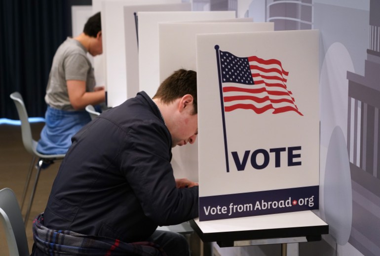U.S. Expats Vote In Democratic Primaries