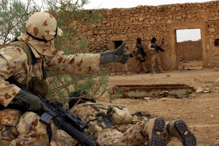 AUSTRALIAN SPECIAL FORCES SOLDIER DURING OP TO SECURE MIGS.