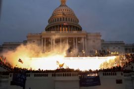 特朗普支持者冲击国会大厦，被认为是美国历史上的黑暗之日 (路透社)