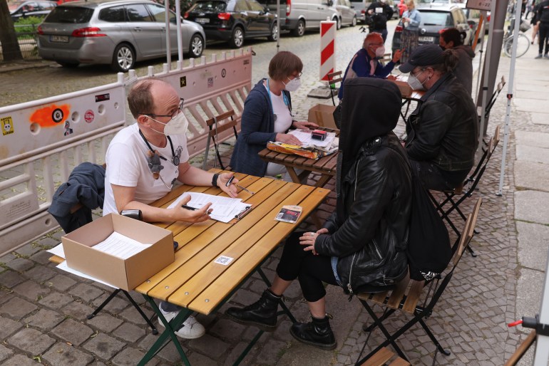 Berlin Bar Organizes Local Vaccination Drive