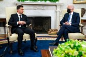 美国总统乔·拜登2021 年 9 月 1 日在华盛顿白宫椭圆形办公室会见乌克兰总统弗拉基米尔·泽连斯基（美联社）