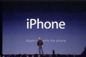 在开幕词中，乔布斯称iPhone是一款革命性的神奇产品，领先于任何其他手机5年 (社交网站)