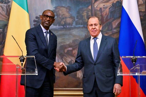 Russian Foreign Minister Sergei Lavrov and his Malian counterpart Abdoulaye Diop meet in Moscow