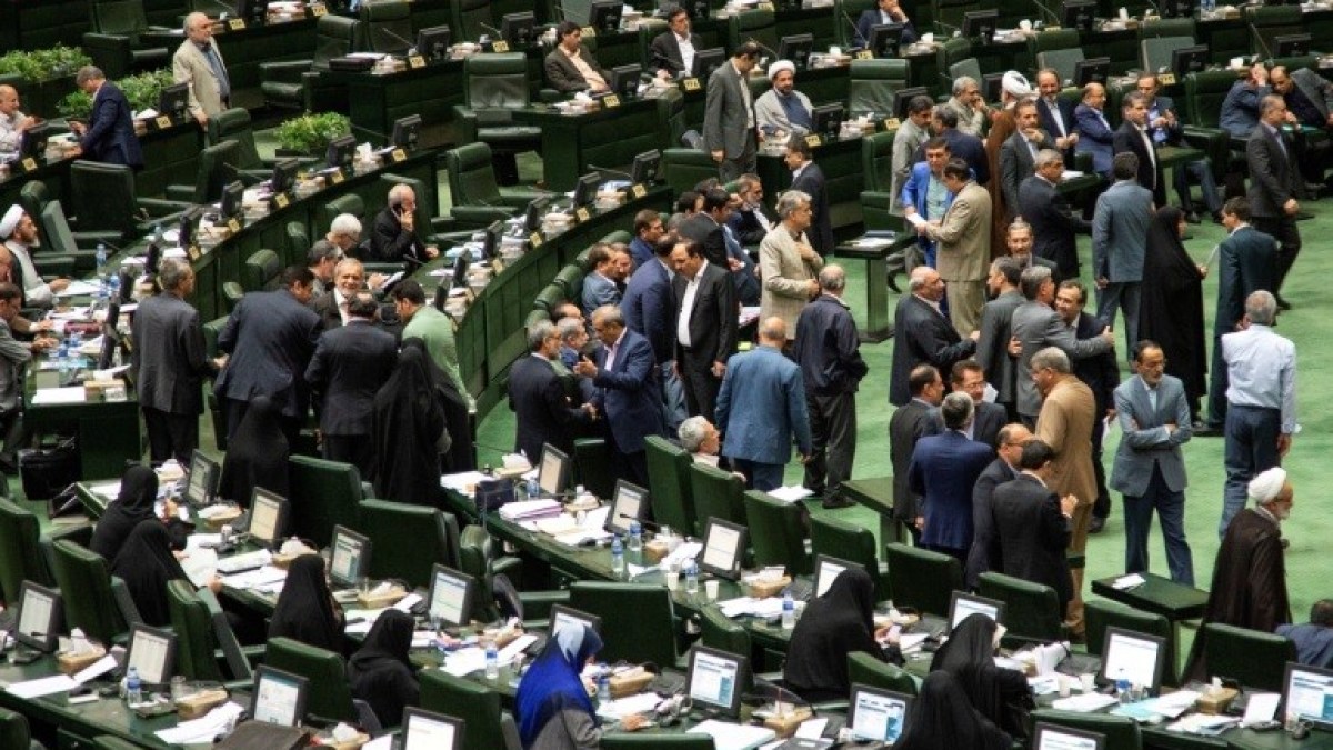 Ядерная сделка обсуждается в иранском парламенте, дипломатические источники подтверждают, что основным препятствием является потребность в гарантиях |  Политические новости |  Аль-Джазира
