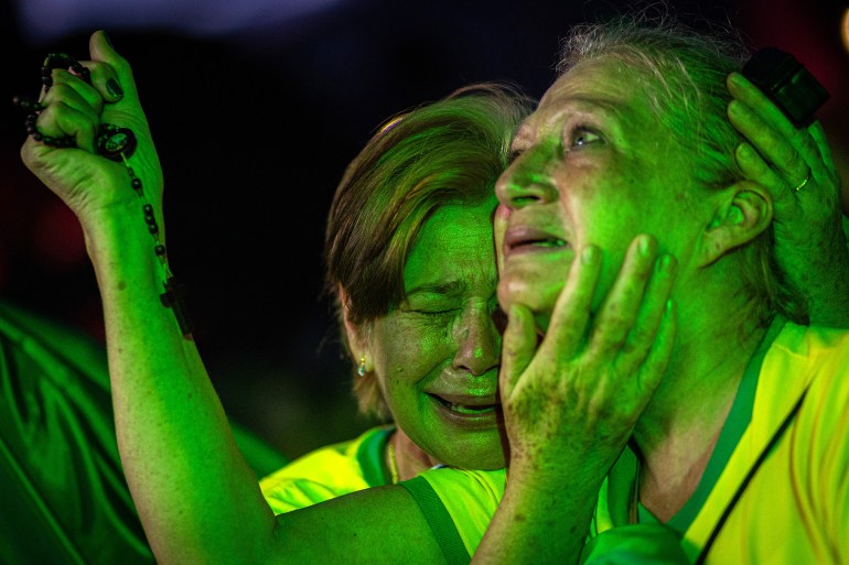 Brazilians Head to Polls in Tight Runoff Between Lula and Bolsonaro