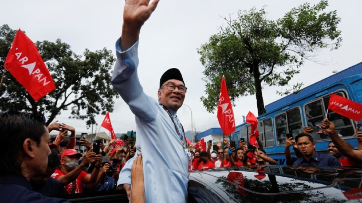 长达25年的奋斗：安瓦尔终于成为马来西亚总理 – 半岛电视台