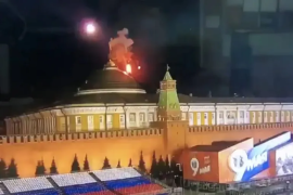 俄罗斯在克里姆林宫大楼上空击落一架无人机，随后接连动用无人机武器，并企图将战局转移到俄罗斯境内（社交网站）