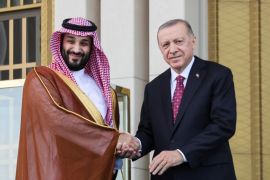 土耳其总统雷杰普·塔伊普·埃尔多安（右）和沙特王储穆罕默德·本·萨勒曼在安卡拉总统府 (路透)