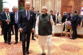 拜登（左）在印度举行的二十国集团峰会期间宣布支持经中东接连南亚与欧洲的经济走廊项目 (阿纳多卢通讯社)