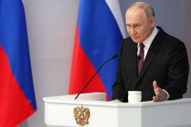 俄罗斯总统弗拉基米尔&middot;普京在莫斯科向联邦议会发表年度讲话 (路透)